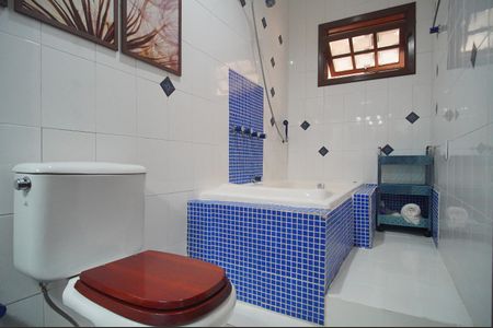 Casa à venda com 600m², 2 quartos e 1 vagaBanheiro da Suíte