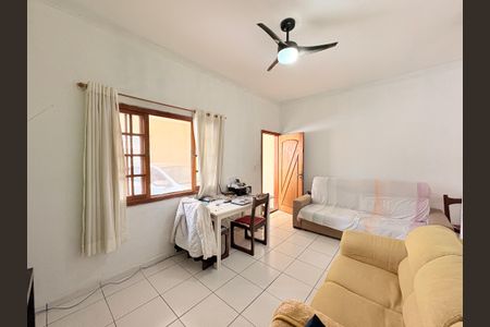 Casa à venda com 100m², 2 quartos e 1 vagaSala