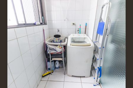 Apartamento à venda com 75m², 3 quartos e 2 vagas Apartamento à venda com 75m², 3 quartos e 2 vagasv