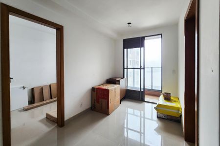 Sala  de apartamento para alugar com 2 quartos, 43m² em Santo Cristo, Rio de Janeiro
