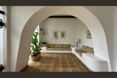 Apartamento para alugar com 165m², 3 quartos e 2 vagas Apartamento para alugar com 165m², 3 quartos e 2 vagasHall de entrada