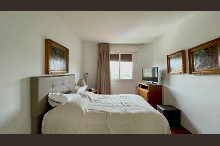 Apartamento para alugar com 165m², 3 quartos e 2 vagas Apartamento para alugar com 165m², 3 quartos e 2 vagasSuite