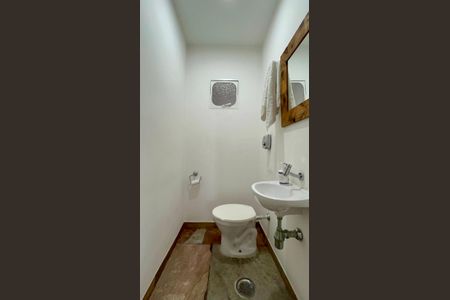 Apartamento para alugar com 165m², 3 quartos e 2 vagas Apartamento para alugar com 165m², 3 quartos e 2 vagasLavabo