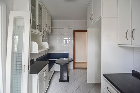 Apartamento para alugar com 89m², 3 quartos e 2 vagasCozinha