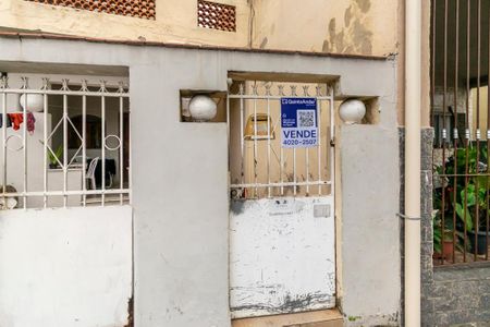 Apartamento à venda com 60m², 2 quartos e sem vaga Apartamento à venda com 60m², 2 quartos e sem vagaFachada