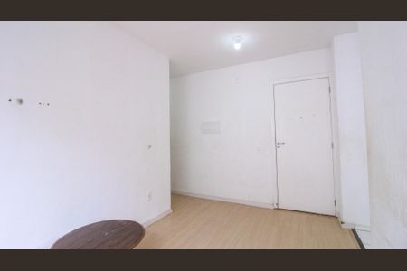 Sala de apartamento para alugar com 2 quartos, 42m² em Parque São Lourenço, São Paulo