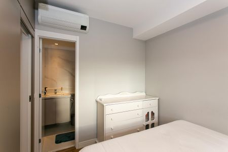 Apartamento à venda com 70m², 2 quartos e 1 vaga Apartamento à venda com 70m², 2 quartos e 1 vagaSuíte