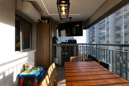 Apartamento à venda com 70m², 2 quartos e 1 vaga Apartamento à venda com 70m², 2 quartos e 1 vagaVaranda Gourmet