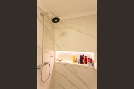 Apartamento à venda com 70m², 2 quartos e 1 vaga Apartamento à venda com 70m², 2 quartos e 1 vagaBanheiro da Suíte