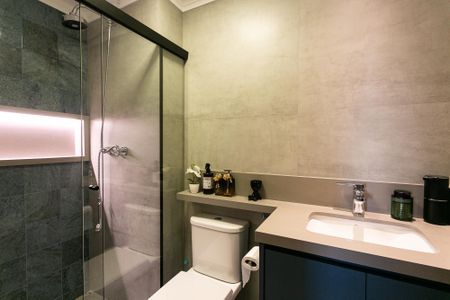 Apartamento à venda com 70m², 2 quartos e 1 vaga Apartamento à venda com 70m², 2 quartos e 1 vagaBanheiro Social