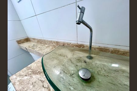 Apartamento à venda com 58m², 2 quartos e 1 vagaBanheiro