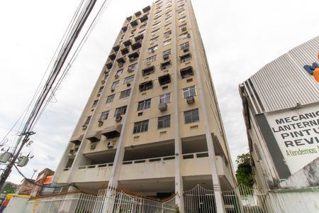 Apartamento à venda com 75m², 2 quartos e 1 vaga Apartamento à venda com 75m², 2 quartos e 1 vagaFachada