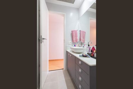 Apartamento à venda com 72m², 2 quartos e 1 vagaBanheiro 