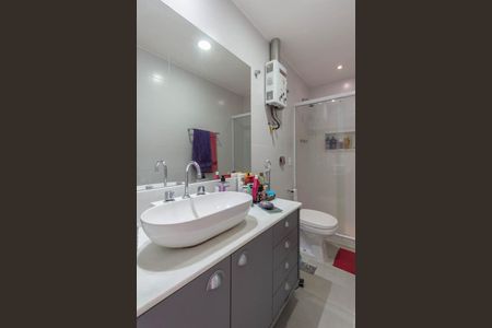 Apartamento à venda com 72m², 2 quartos e 1 vagaBanheiro 