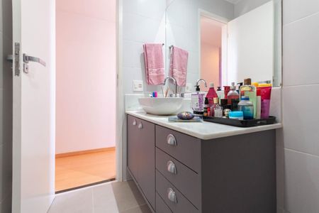 Apartamento à venda com 72m², 2 quartos e 1 vagaBanheiro 