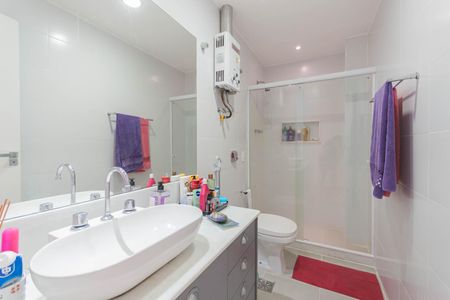 Apartamento à venda com 72m², 2 quartos e 1 vagaBanheiro 