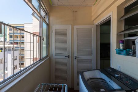 Apartamento à venda com 72m², 2 quartos e 1 vagaÁrea de Serviço