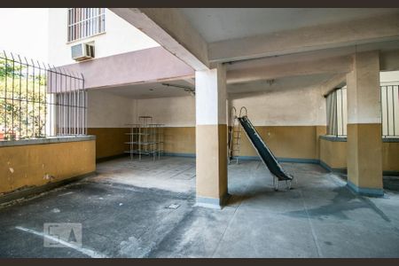 Apartamento à venda com 72m², 2 quartos e 1 vaga Apartamento à venda com 72m², 2 quartos e 1 vagaPlaquinha