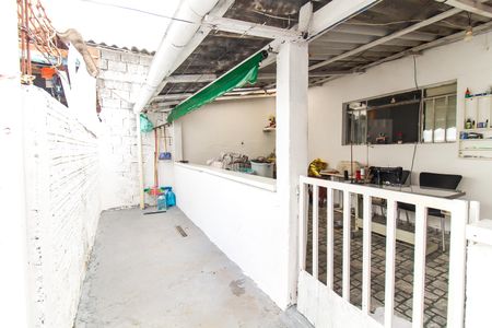 Casa para alugar com 250m², 2 quartos e 4 vagasQuintal