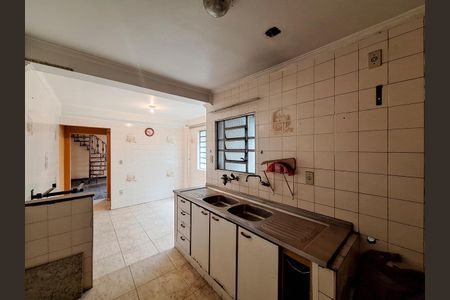 Casa à venda com 163m², 5 quartos e 3 vagasCozinha 2