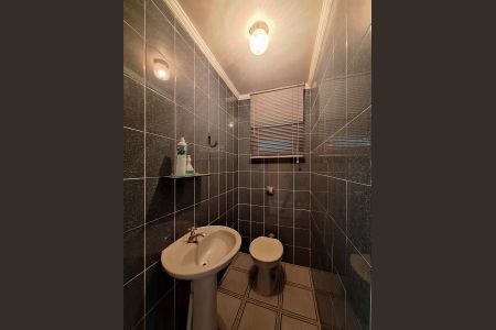 Casa à venda com 163m², 5 quartos e 3 vagasLavabo 2