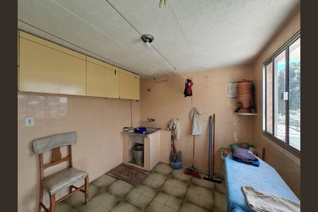 Casa à venda com 163m², 5 quartos e 3 vagasÁrea de Serviço