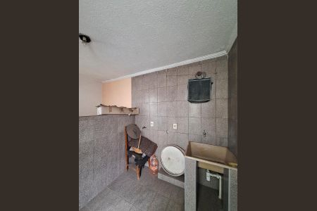 Casa à venda com 163m², 5 quartos e 3 vagasÁrea de Serviço 2