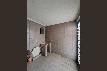 Casa à venda com 163m², 5 quartos e 3 vagasÁrea de Serviço 2