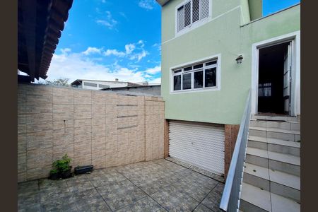 Casa à venda com 163m², 5 quartos e 3 vagasEntrada