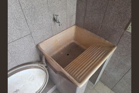 Casa à venda com 163m², 5 quartos e 3 vagasÁrea de Serviço 2