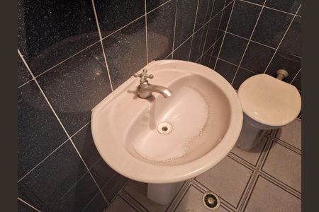 Casa à venda com 163m², 5 quartos e 3 vagasLavabo 2