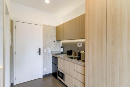 Studio à venda com 28m², 1 quarto e sem vaga Studio à venda com 28m², 1 quarto e sem vagaCozinha