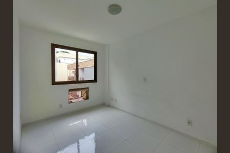 Apartamento à venda com 80m², 2 quartos e 2 vagasSuíte