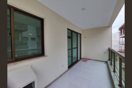 Apartamento à venda com 80m², 2 quartos e 2 vagasVaranda