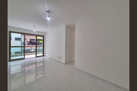 Sala  de apartamento para alugar com 3 quartos, 80m² em Recreio dos Bandeirantes, Rio de Janeiro