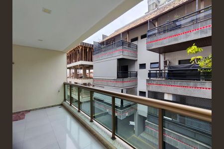 Apartamento à venda com 80m², 2 quartos e 2 vagasVaranda