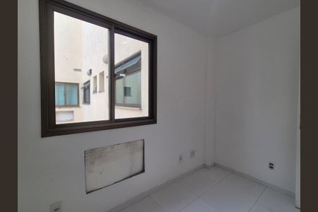 Quarto  de apartamento para alugar com 3 quartos, 80m² em Recreio dos Bandeirantes, Rio de Janeiro