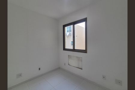 Apartamento à venda com 80m², 3 quartos e 2 vagasQuarto 