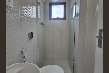 Apartamento à venda com 80m², 3 quartos e 2 vagasBanheiro suite 