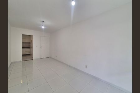 Sala  de apartamento para alugar com 3 quartos, 80m² em Recreio dos Bandeirantes, Rio de Janeiro