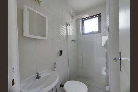 Apartamento à venda com 80m², 2 quartos e 2 vagasBanheiro da Suíte