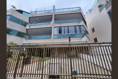 Apartamento à venda com 80m², 2 quartos e 2 vagasFachada