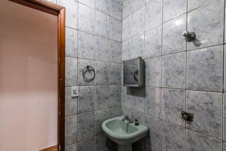 Casa à venda com 105m², 3 quartos e 1 vagaBanheiro