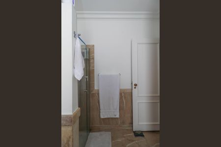 Apartamento à venda com 260m², 4 quartos e 2 vagasBanheiro da Suíte