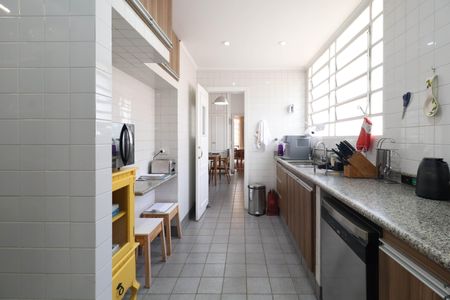 Apartamento à venda com 260m², 4 quartos e 2 vagasCozinha