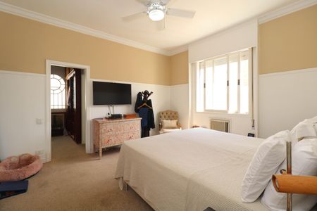 Apartamento à venda com 260m², 4 quartos e 2 vagasSuíte