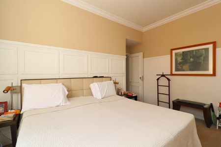 Apartamento à venda com 260m², 4 quartos e 2 vagasSuíte