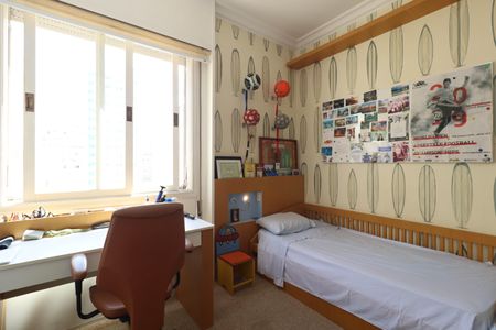 Apartamento à venda com 260m², 4 quartos e 2 vagasQuarto 1