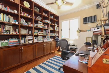 Apartamento à venda com 260m², 4 quartos e 2 vagasEscritório