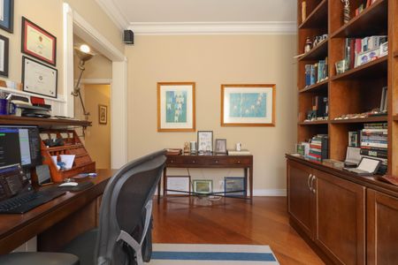 Apartamento à venda com 260m², 4 quartos e 2 vagasEscritório